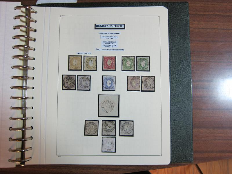 0014 (101).jpg -     Lote:    14      Marcofilia      Lotes Especiais       Descrição:      Portugal.   Colecção montada em dois álbuns com estudo especializado das marcas de duplo círculo e circulares do Porto, com selos de diversas emissões e cartas. Lote a ver.        Lote       Valor Base:     &euro; 1.500,00     Valor Venda:     &euro; 1.500,00     